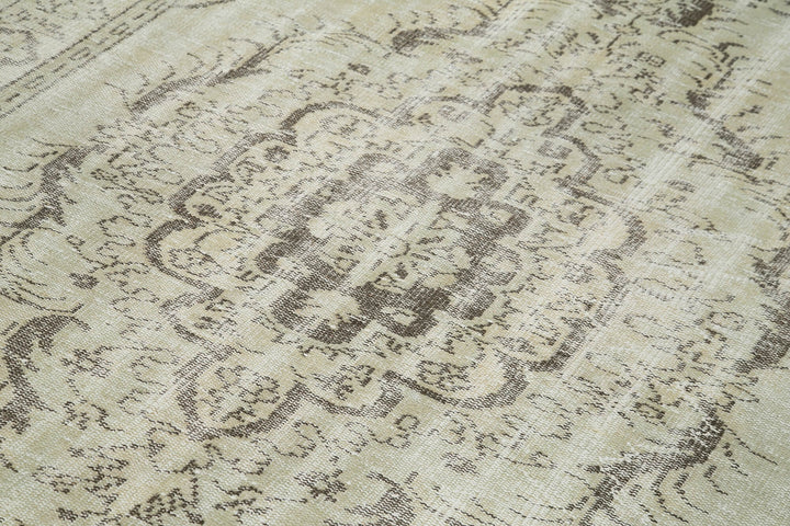 6x10 Beige Turkish Vintage Area Rug - 36693