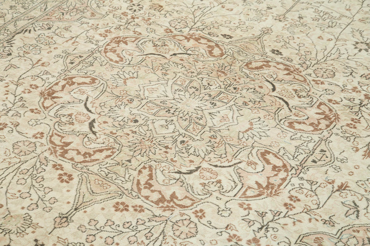 6x9 Beige Vintage Rug - 37933
