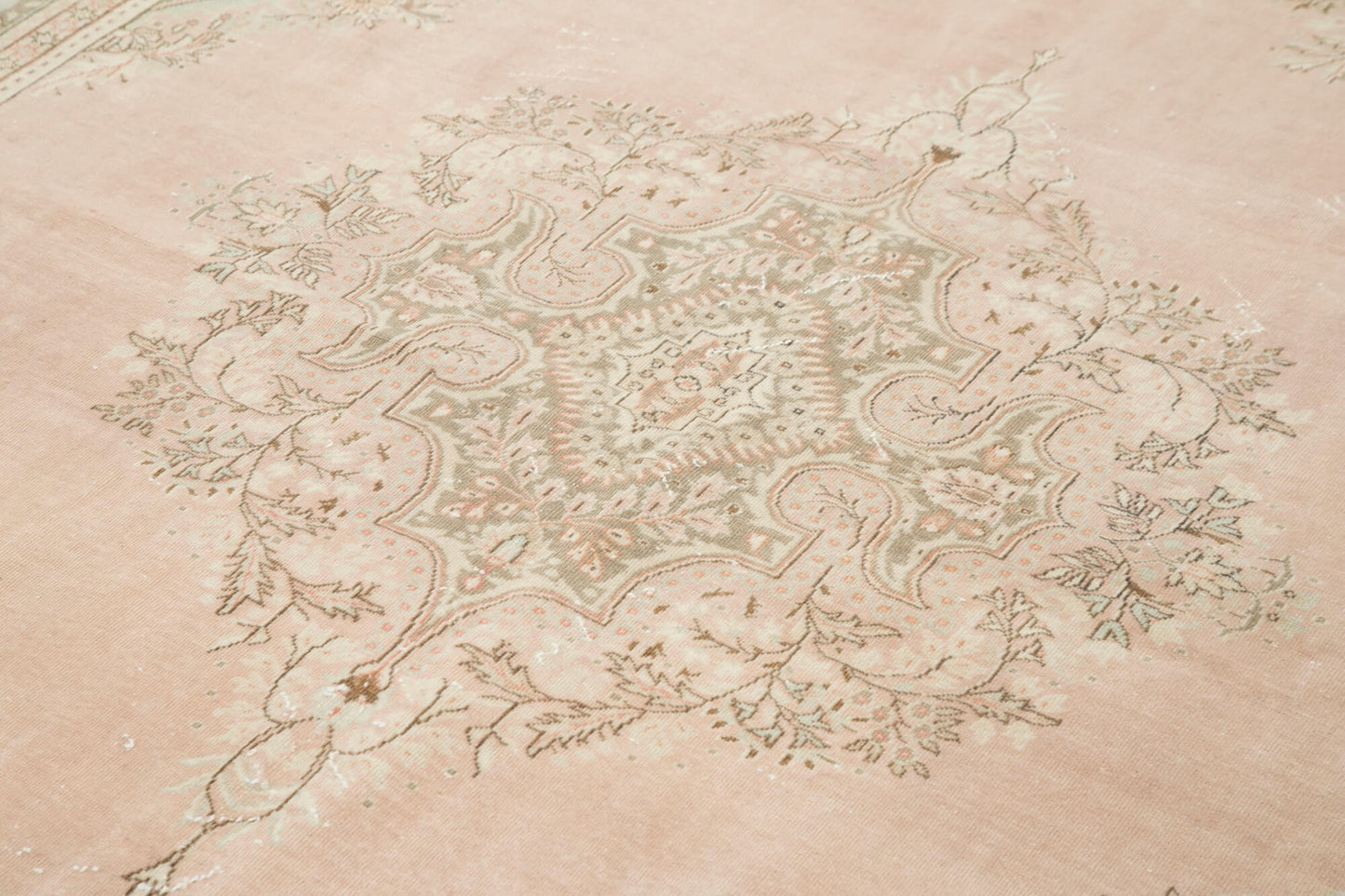 7x10 Beige Vintage Rug - 37934