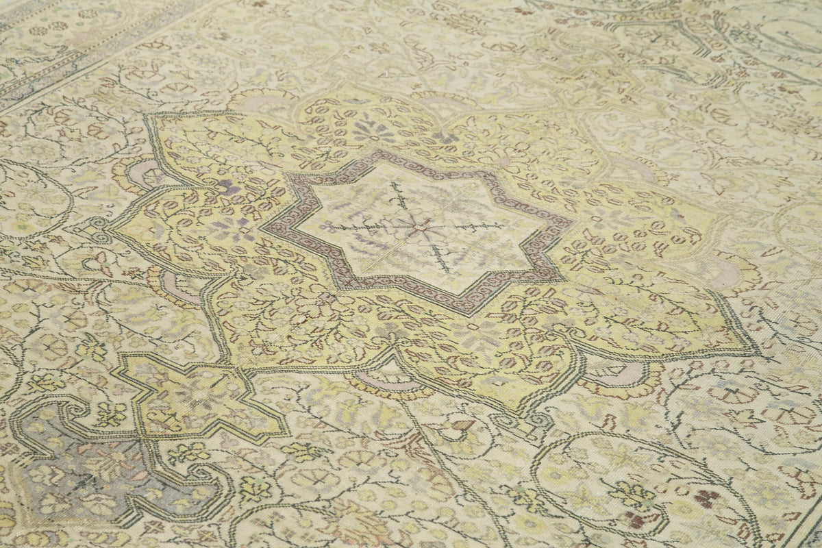 7x10 Beige Vintage Rug - 37959