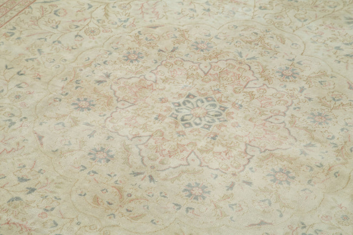 6x10 Beige Vintage Rug - 37993
