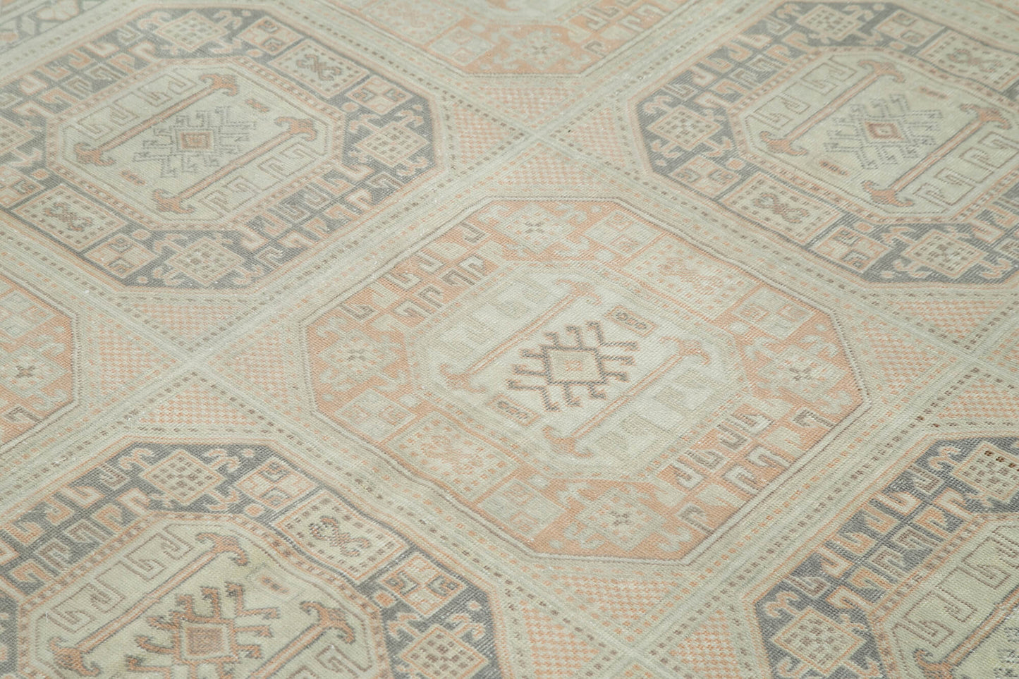 6x10 Beige Vintage Rug - 37996