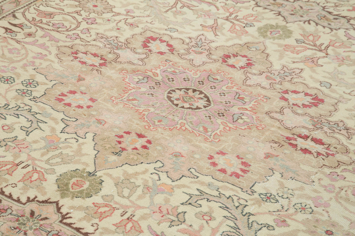 8x12 Beige Vintage Rug - 38020