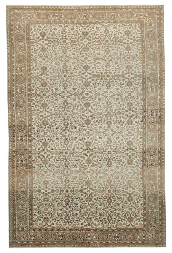 7x11 Beige Vintage Rug - 38022