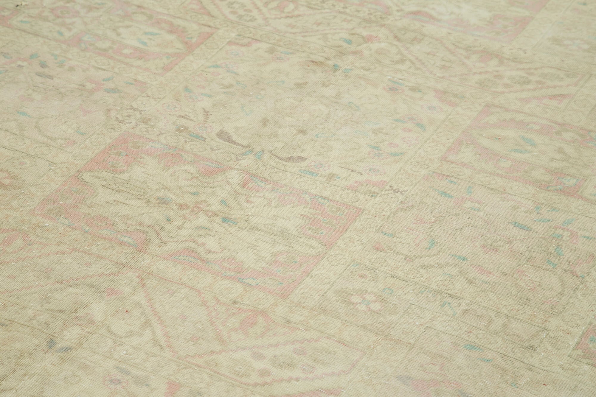 8x12 Beige Vintage Rug - 38023