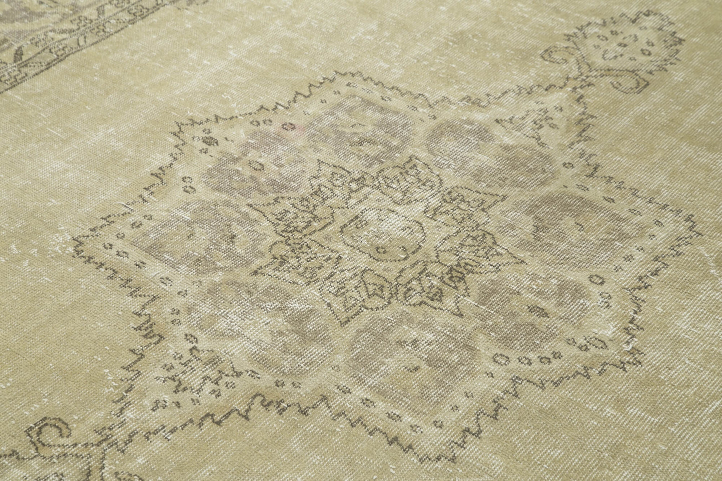 6x9 Beige Turkish Vintage Area Rug - 38912