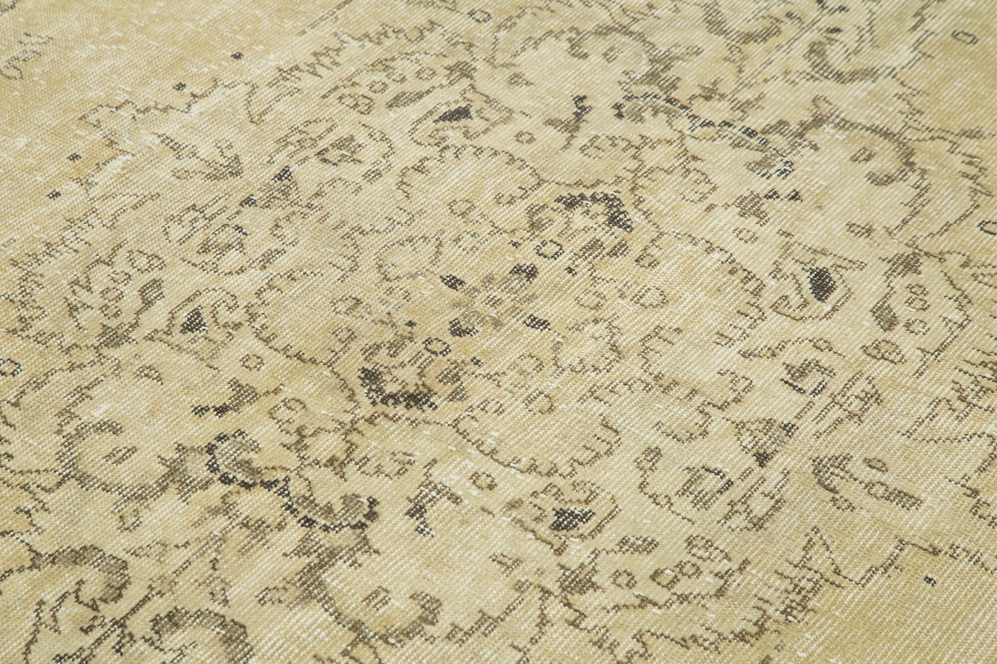 6x10 Beige Turkish Vintage Area Rug - 39011
