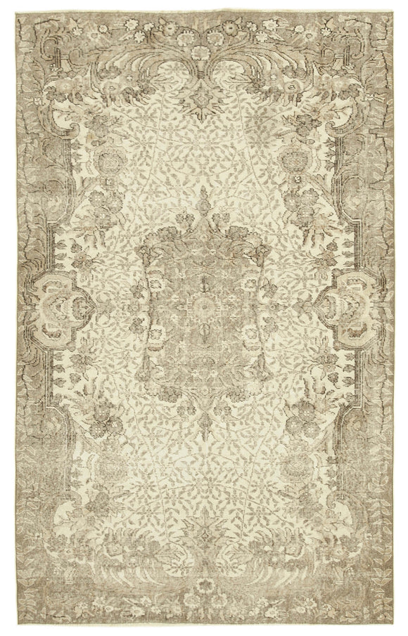 6x9 Beige Turkish Vintage Area Rug - 39021