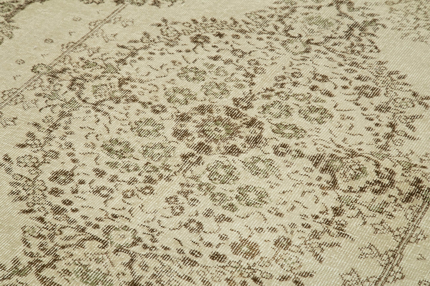 5x9 Beige Turkish Vintage Area Rug - 39024