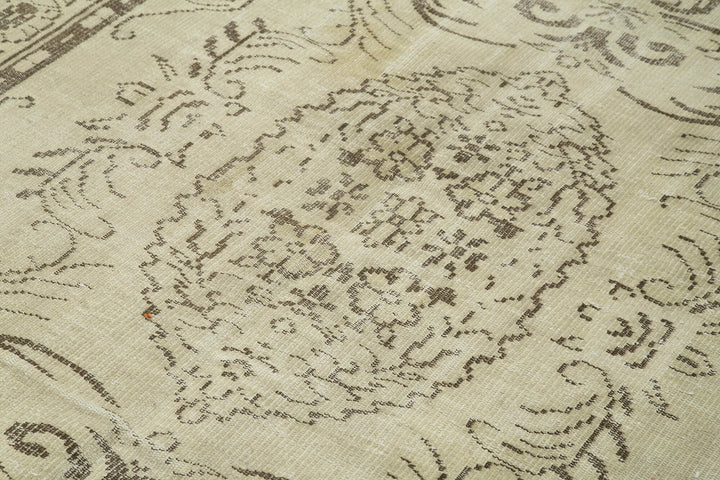 6x9 Beige Turkish Vintage Area Rug - 39030