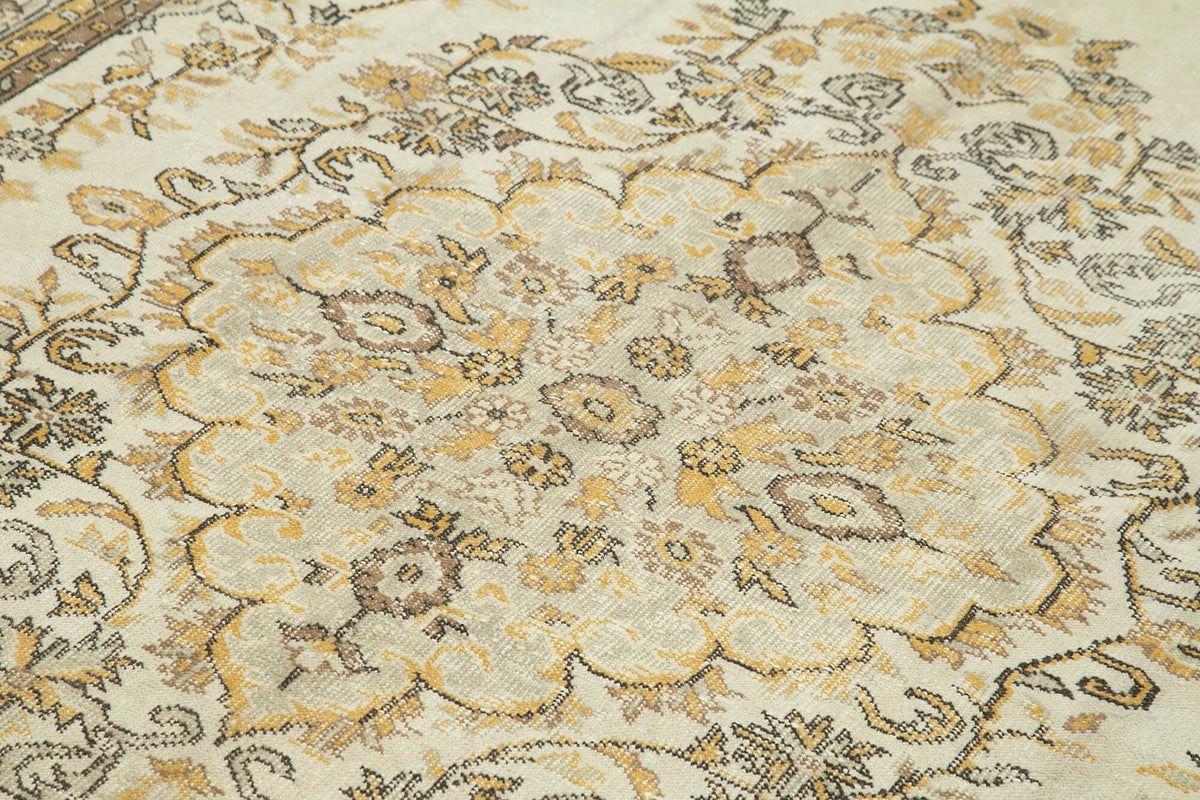 6x10 Beige Turkish Vintage Area Rug - 39041