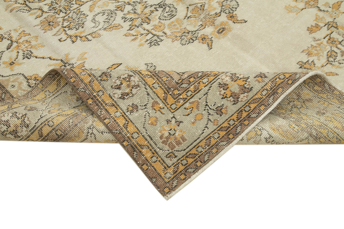 6x10 Beige Turkish Vintage Area Rug - 39041