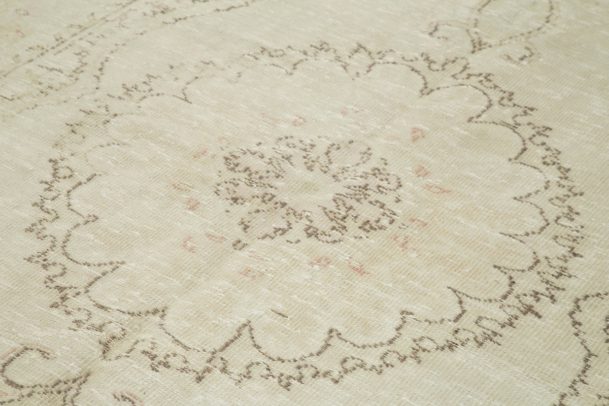 6x10 Beige Turkish Vintage Area Rug - 39063