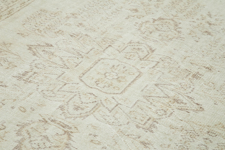 6x10 Beige Turkish Vintage Area Rug - 39067