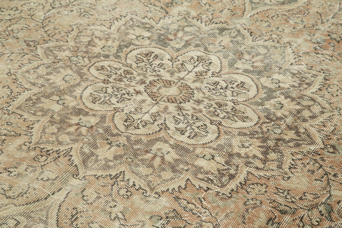 6x10 Beige Turkish Vintage Area Rug - 39076