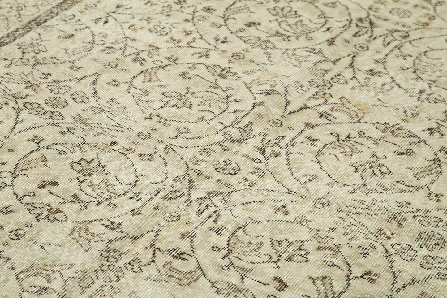 6x10 Beige Turkish Vintage Area Rug - 39080