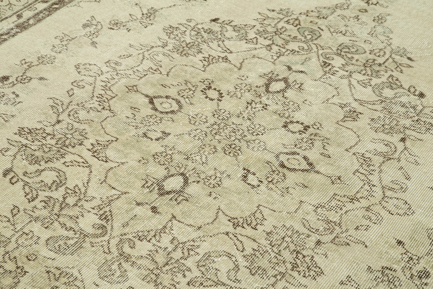 6x10 Beige Turkish Vintage Area Rug - 39081