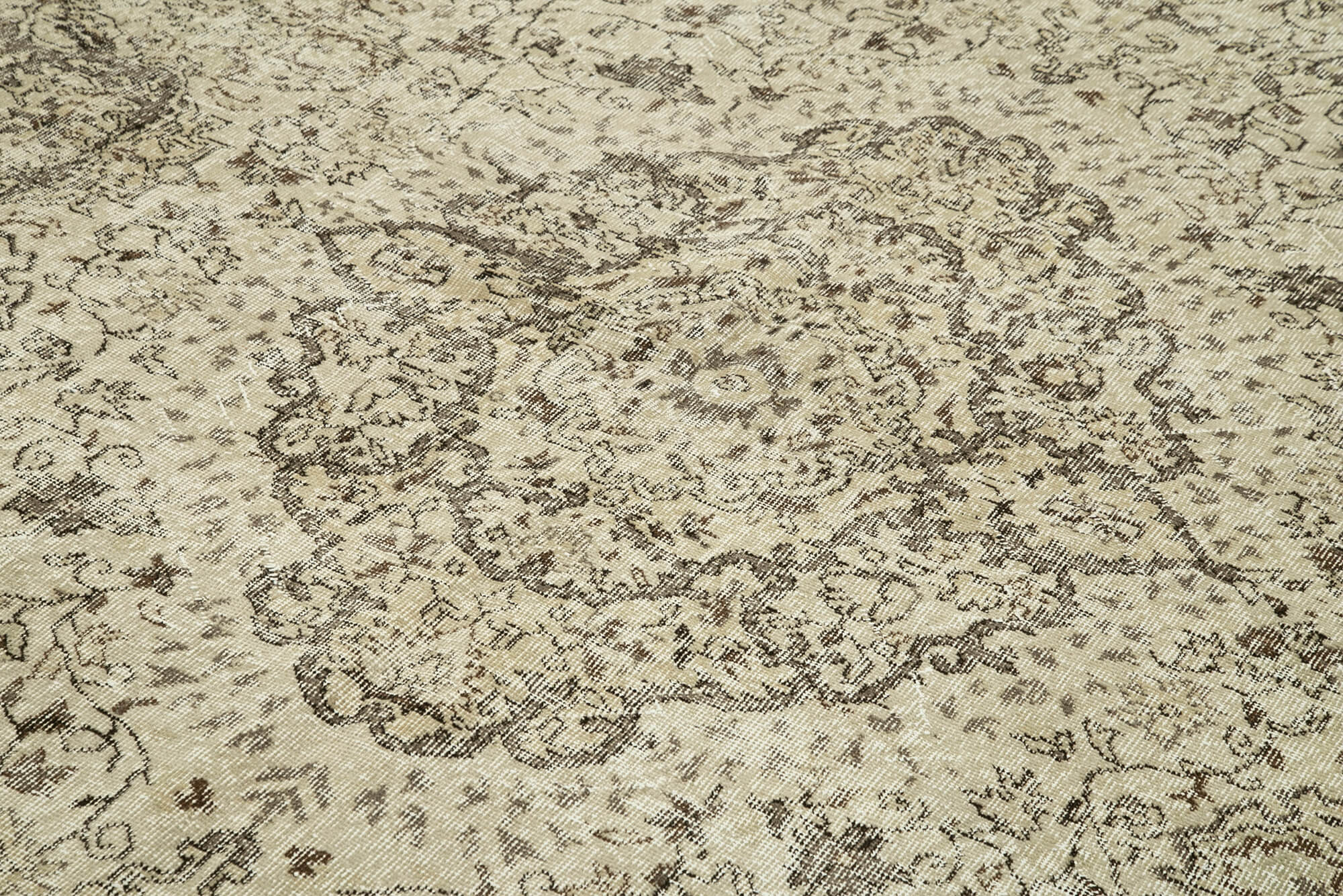 6x10 Beige Turkish Vintage Area Rug - 39096