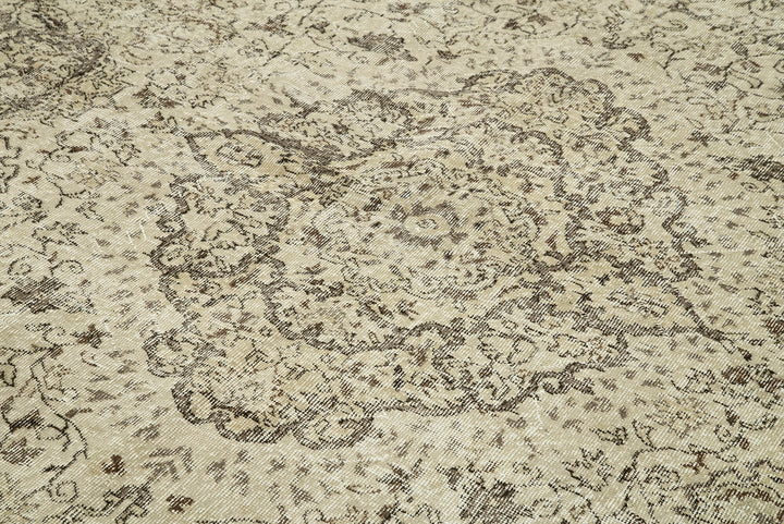 6x10 Beige Turkish Vintage Area Rug - 39096