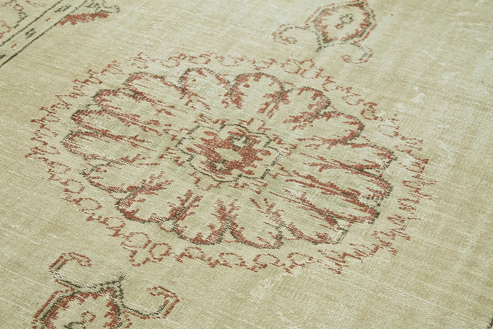 6x10 Beige Turkish Vintage Area Rug - 39303