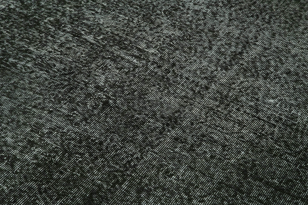 6x8 Black Overdyed Rug - 39400