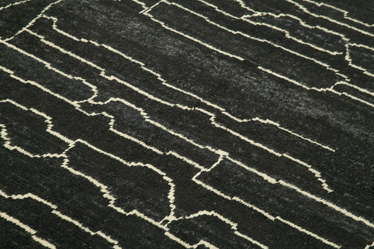 6x9 Black Moroccan Rug - 39699