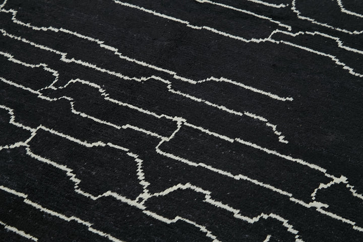 6x10 Black Moroccan Rug - 39711