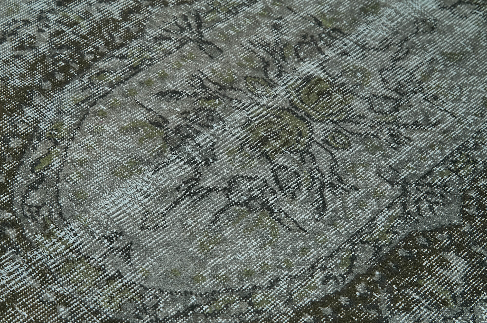 5x6 Black Overdyed Rug - 41246