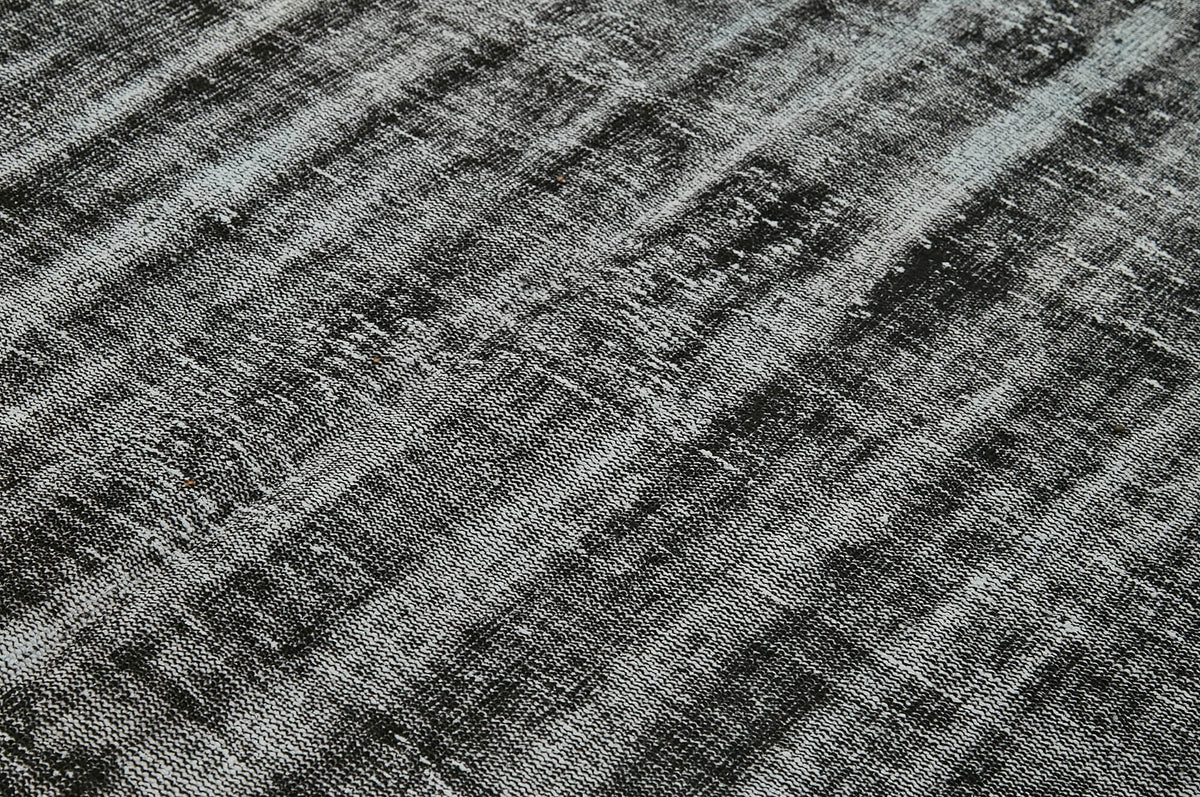 7x10 Black Overdyed Rug - 41284