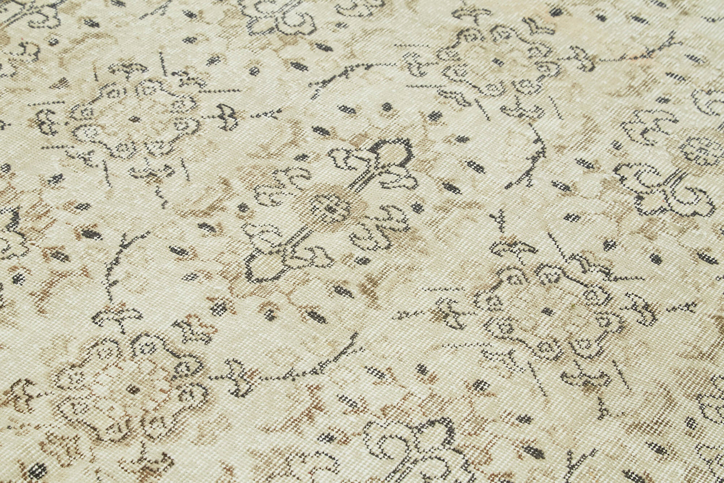 6x9 Beige Turkish Vintage Area Rug - 41526