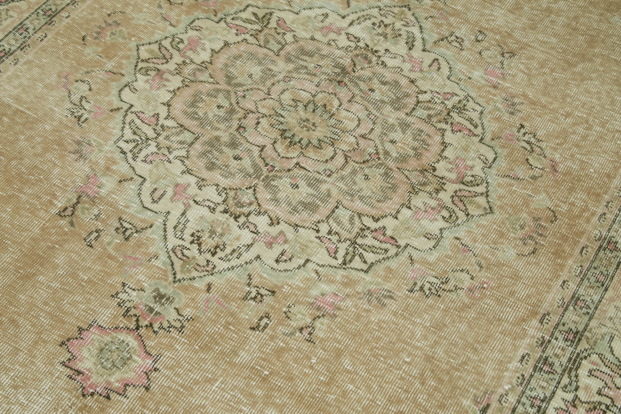 5x7 Beige Turkish Vintage Area Rug - 41563