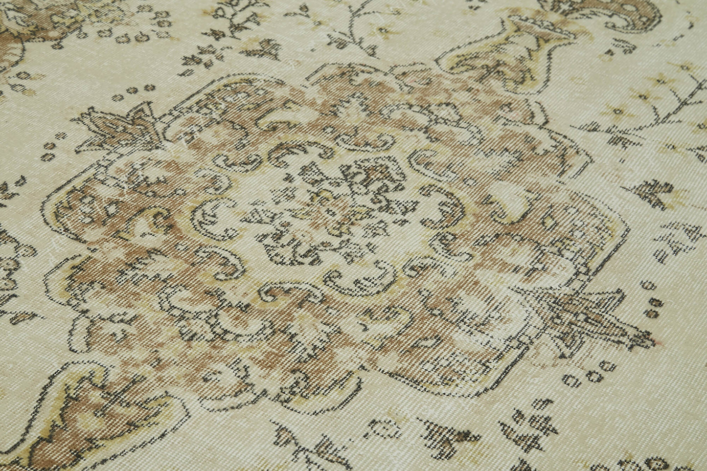 6x9 Beige Turkish Vintage Area Rug - 41589