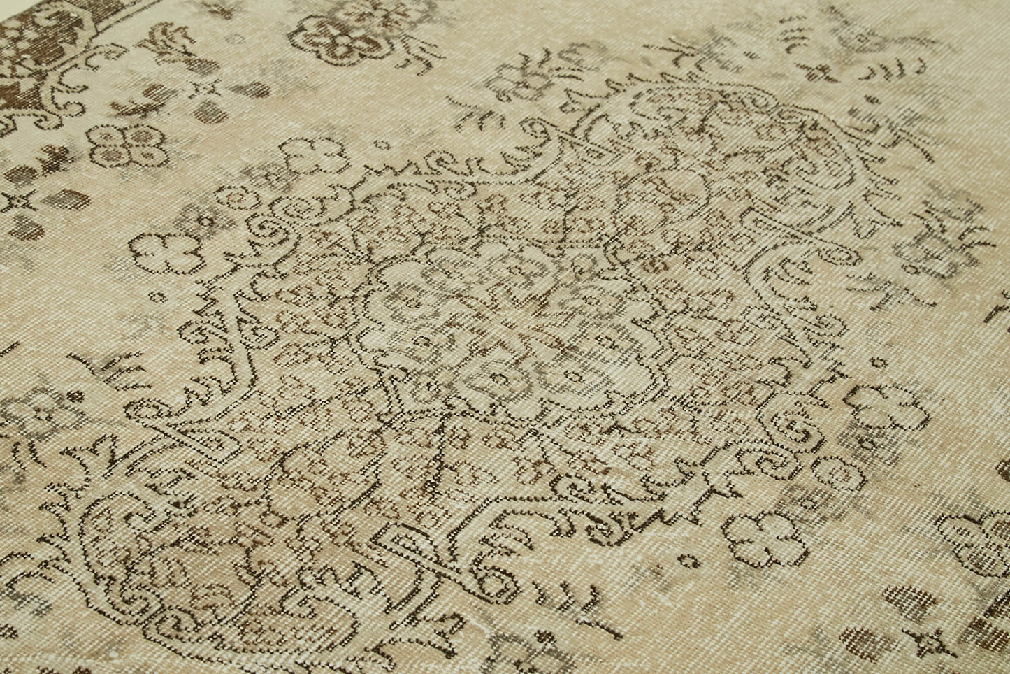 5x9 Beige Turkish Vintage Area Rug - 41596