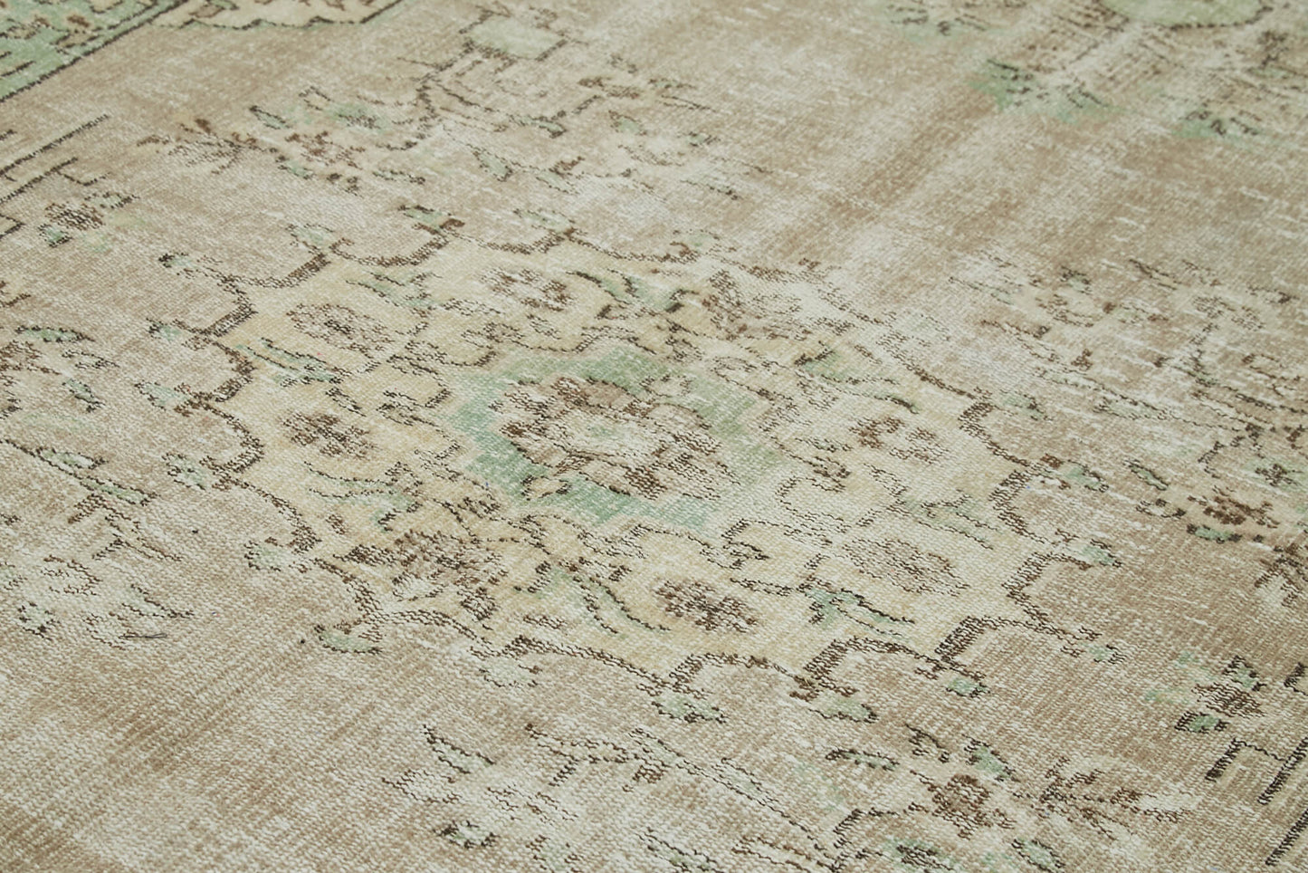 6x9 Beige Turkish Vintage Area Rug - 41803