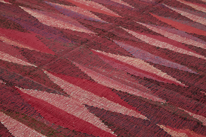 13x16 Red Contemporary Area Rug - 41872