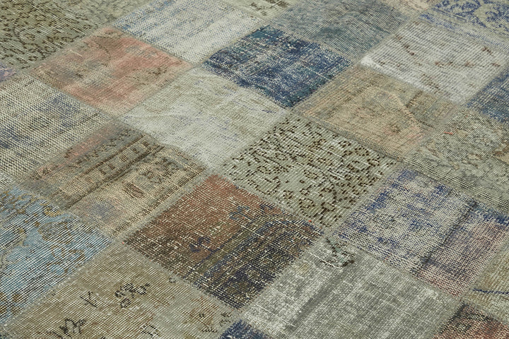 8x12 Grey Patchwork Rug- 43213