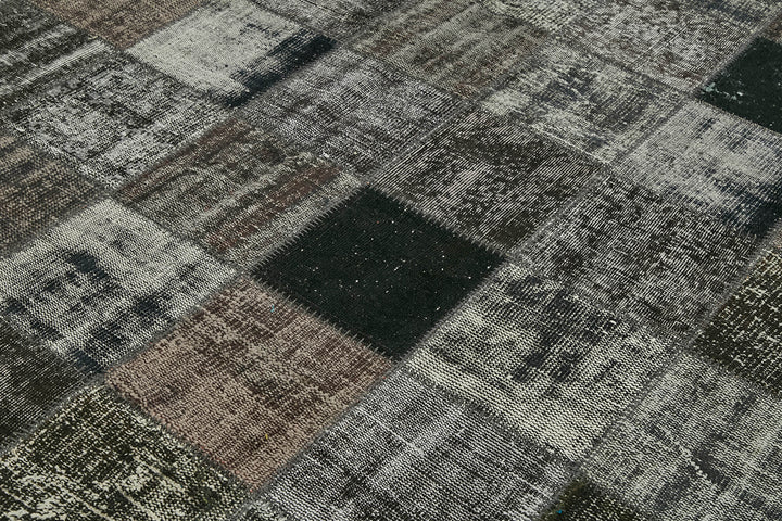 8x12 Black Patchwork Rug- 43251