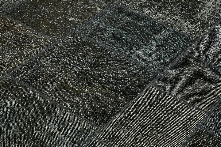 8x11 Black Patchwork Rug- 43257