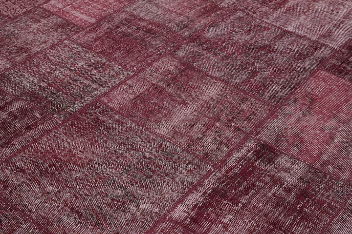 10x13 Red Patchwork Rug - 43305