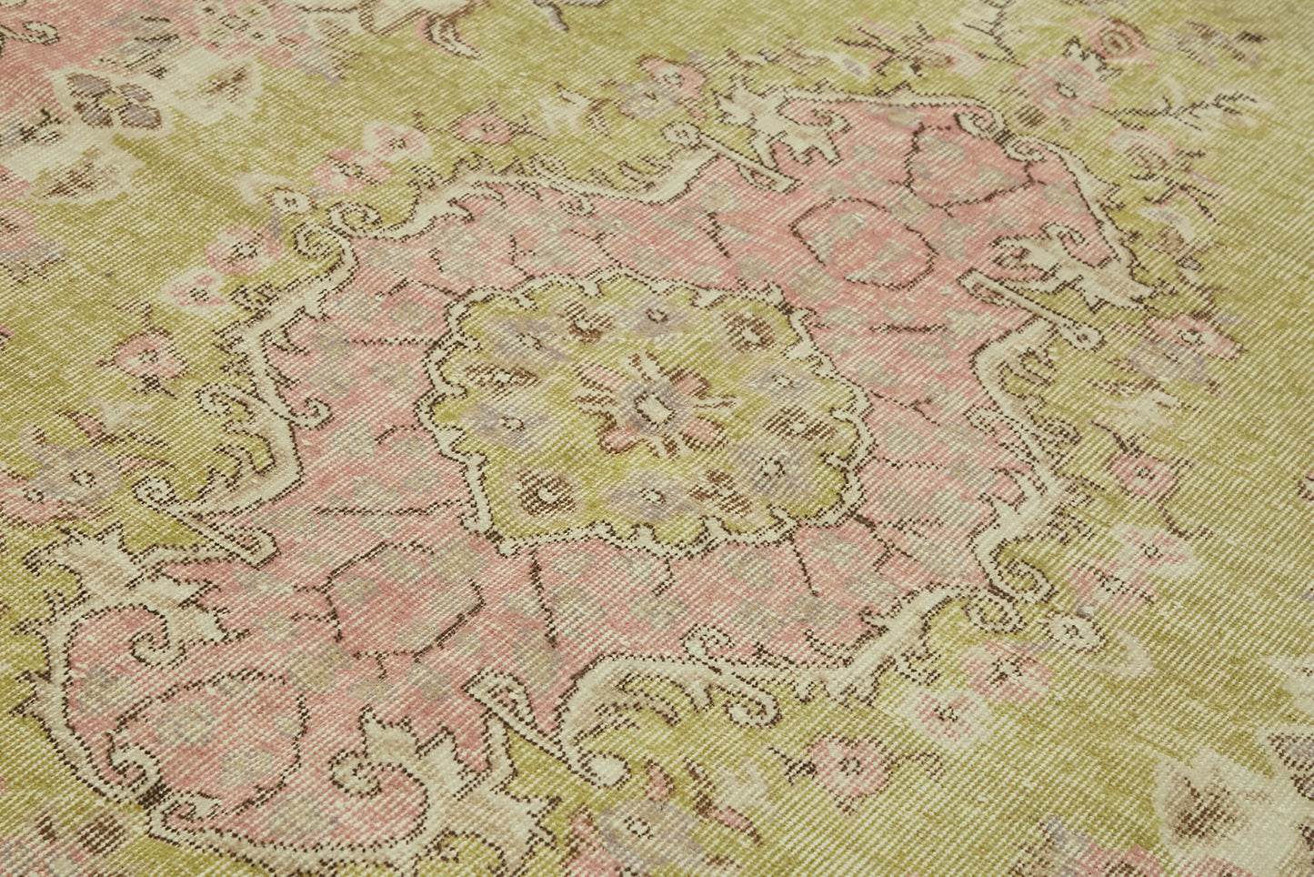 6x9 Beige Turkish Vintage Area Rug - 44649