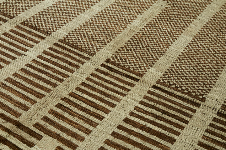 7x11 Beige Modern Tribal Rug - 45597
