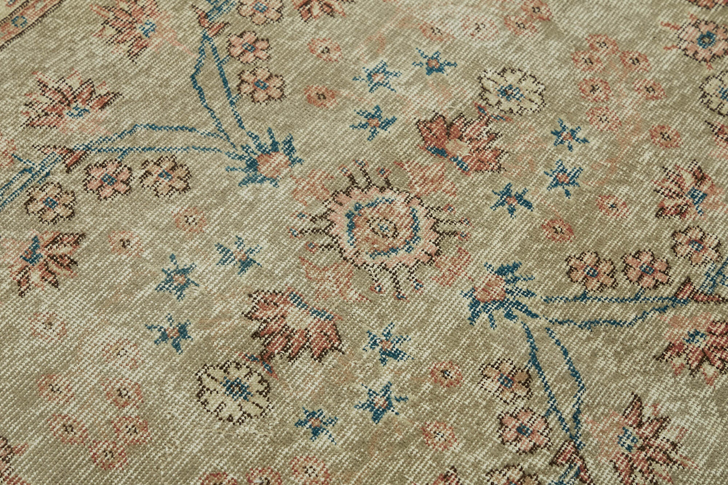 4x6 Beige Turkish Vintage Area Rug - 45890
