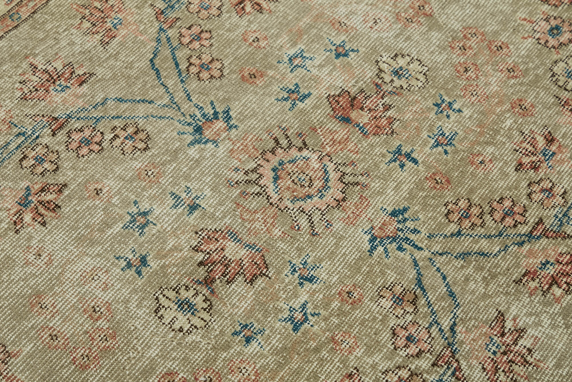 4x6 Beige Turkish Vintage Area Rug - 45890
