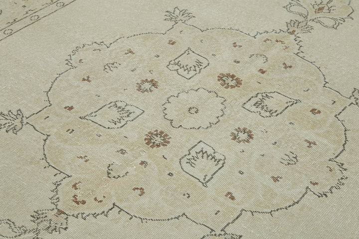 6x10 Beige Turkish Vintage Area Rug - 46064
