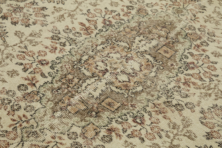 6x10 Beige Turkish Vintage Area Rug - 46354