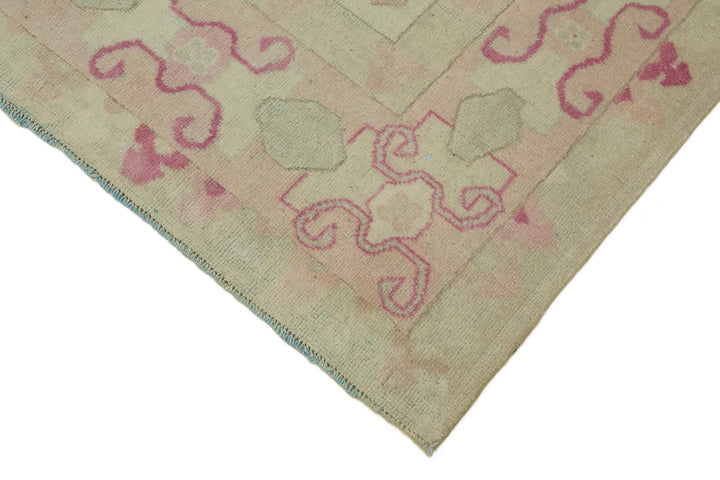 5x8 Vintage Handmade Anatolian Rug - 46734