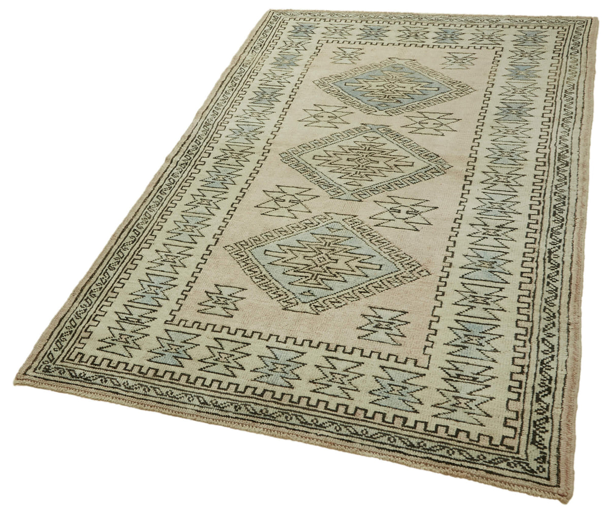4x6 Hand-Knotted Anatolian Rug - 46746