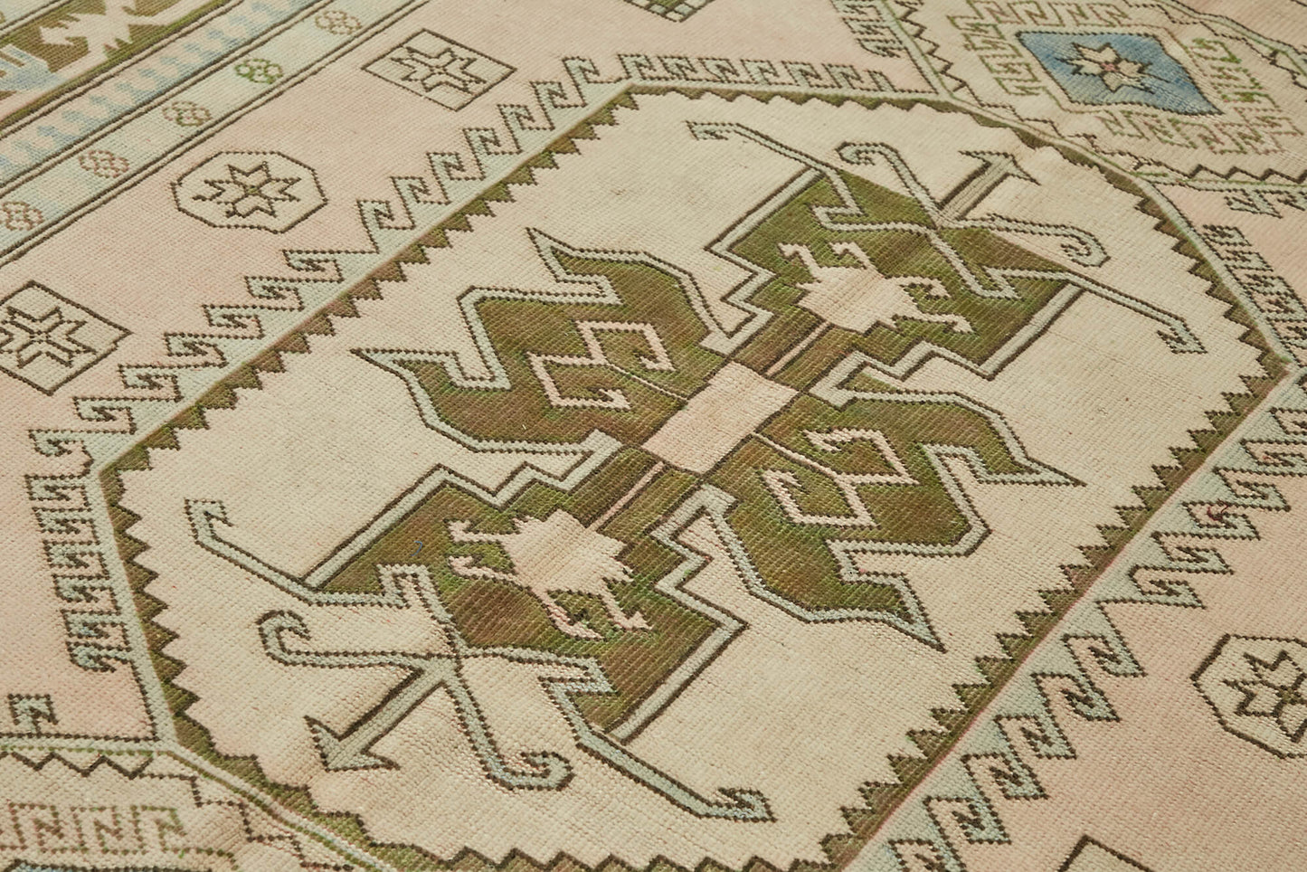 6x8 Vintage Handmade Anatolian Rug - 46823