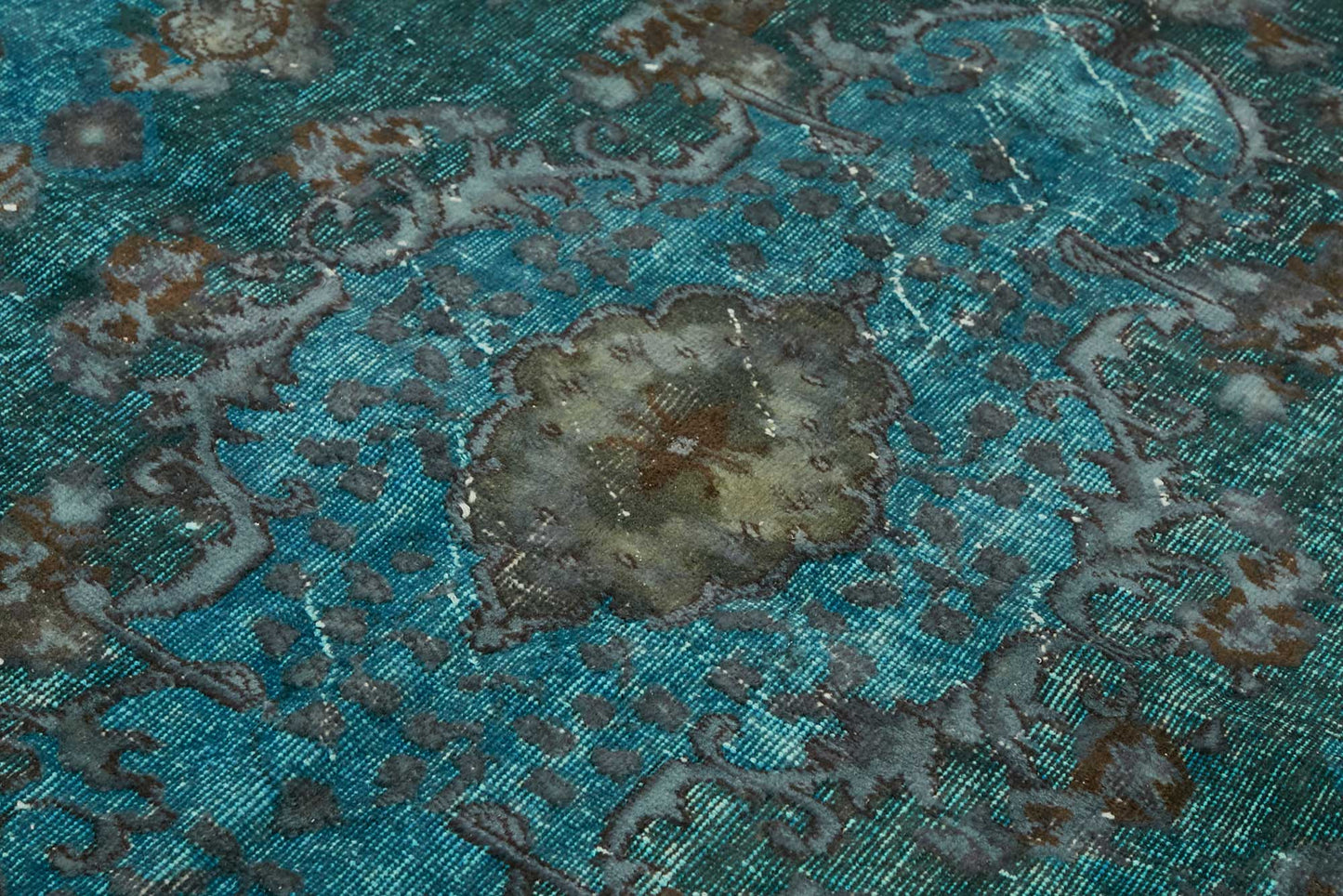 5x9 Vintage Hand-Carved Turkish Rug - 46872