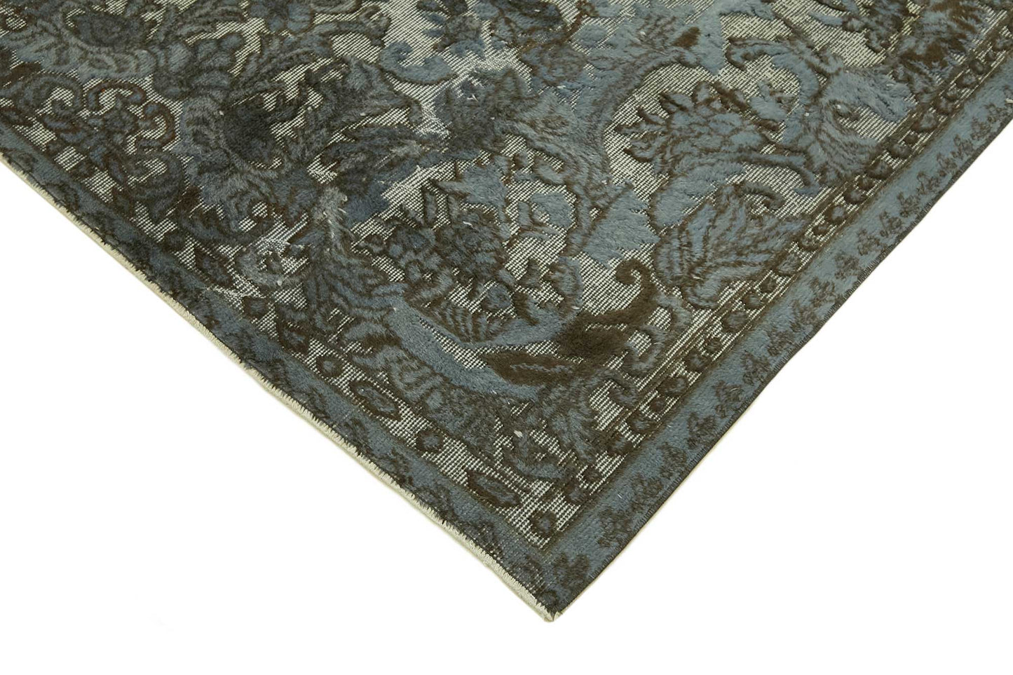 5x8 Vintage Hand-Carved Turkish Rug - 46917